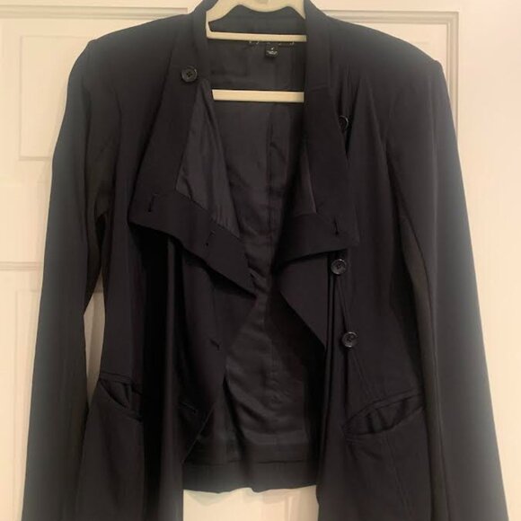 Preowned Elizabeth and James Blazer-Perfect Condition - Picture 1 of 4